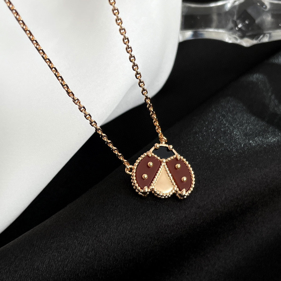 [Love Aura]LUCKY  CARNELIANS LADYBUG NECKLACE