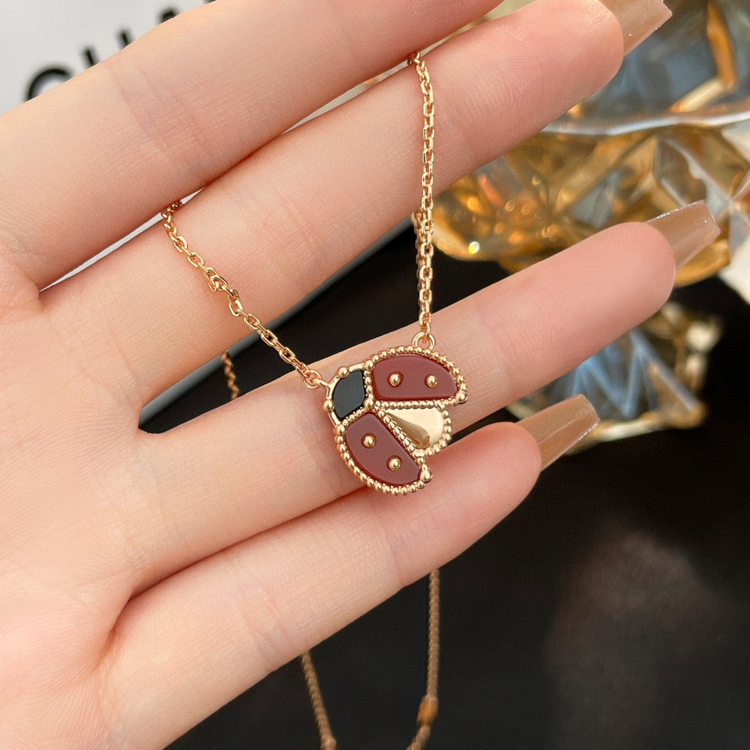 [Love Aura]LUCKY  CARNELIANS LADYBUG NECKLACE