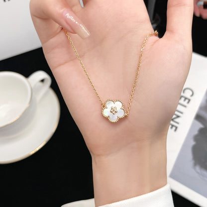 [Love Aura]LUCKY WHITE MOP PLUM BLOSSOM  BRACELET