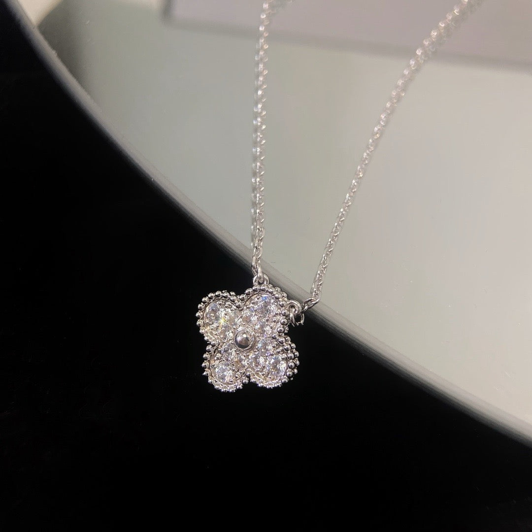 [Love Aura]CLOVER 15MM DIAMOND SINGLE FLOWER NECKLACE