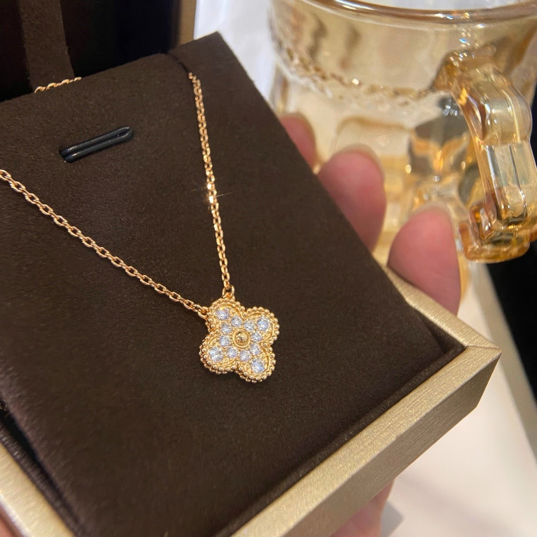 [Love Aura]CLOVER 15MM DIAMOND SINGLE FLOWER NECKLACE