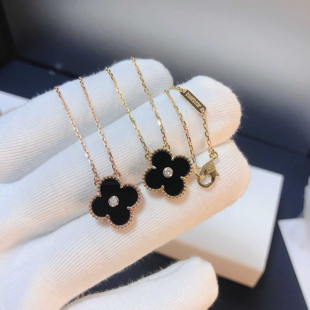 [Love Aura]CLOVER 15MM DIAMOND ONYX NECKLACE