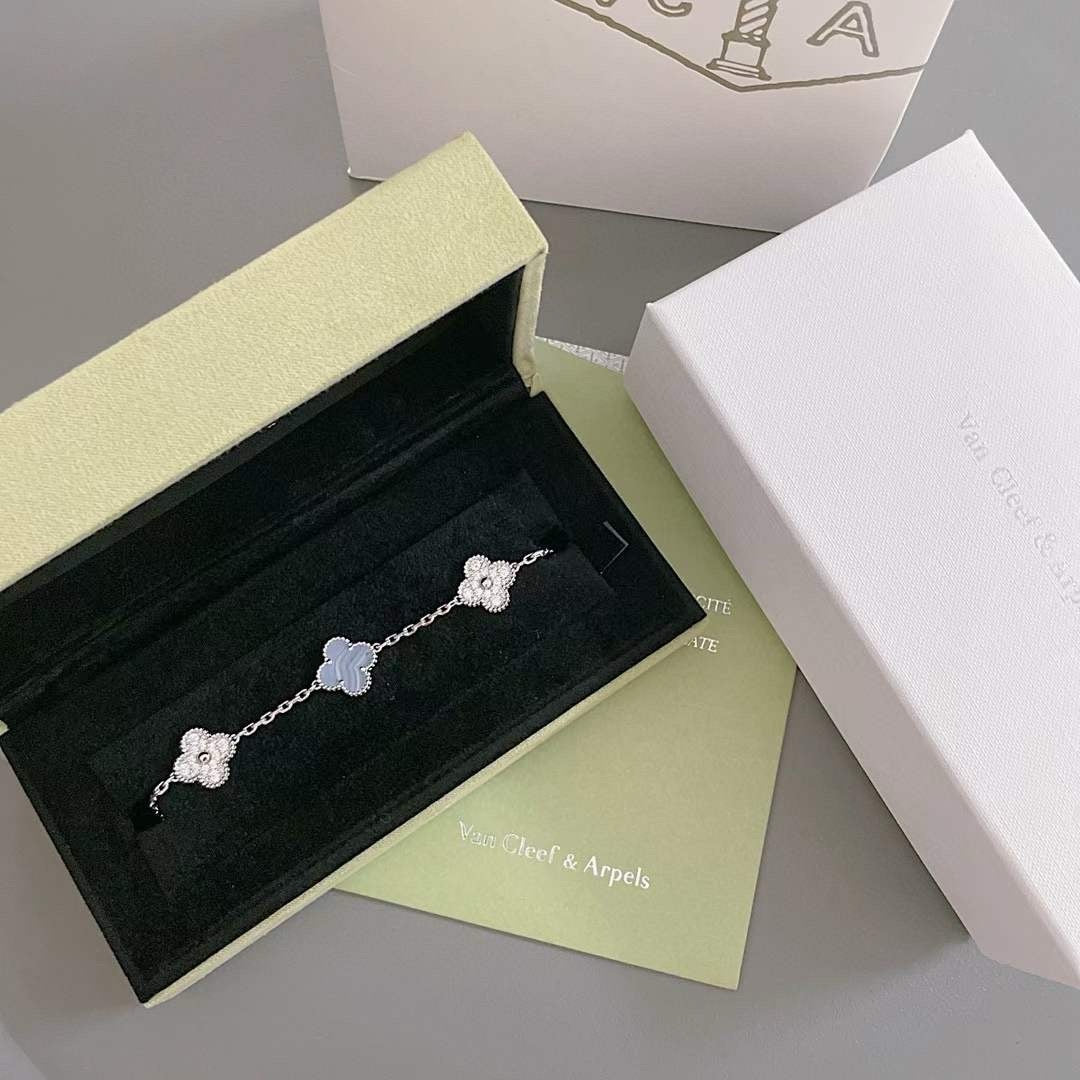 [Love Aura]CLOVER  5 MOTIF DIAMOND PURPLE CHALCEDONY BRACELET SILVER