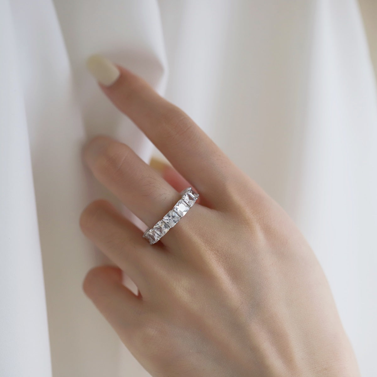 [Love Aura]Elegant Princess Cut Tennis Ring