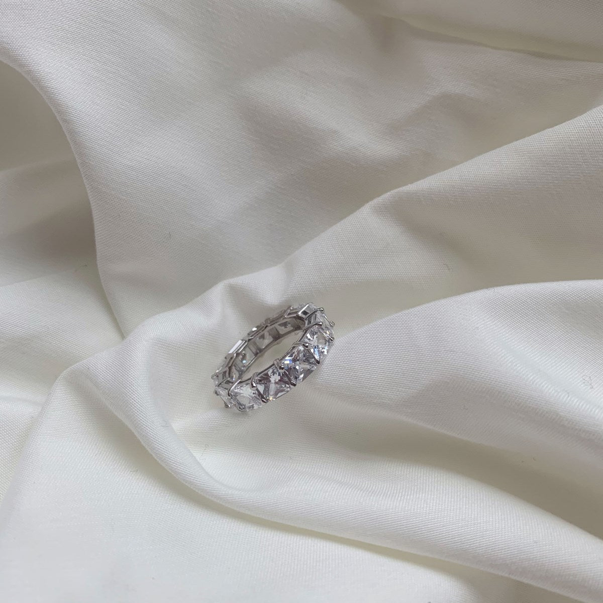 [Love Aura]Elegant Princess Cut Tennis Ring