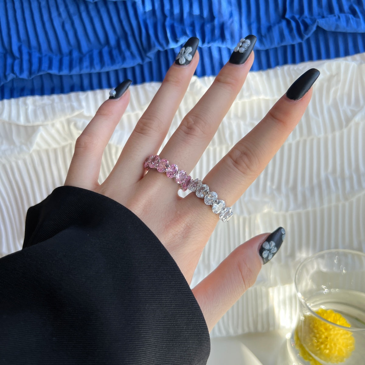 [Love Aura]Dainty Elongated Cushion Cut Tennis Ring