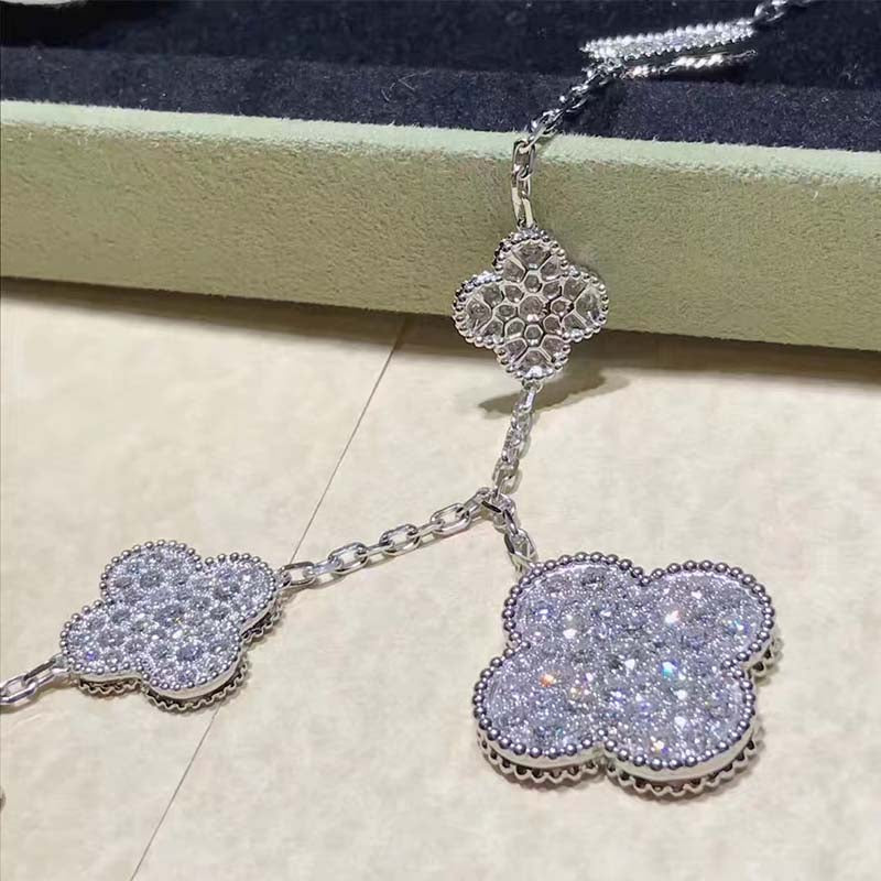 [Love Aura]CLOVER 6 MOTIFS SILVER DIAMOND BRACELET