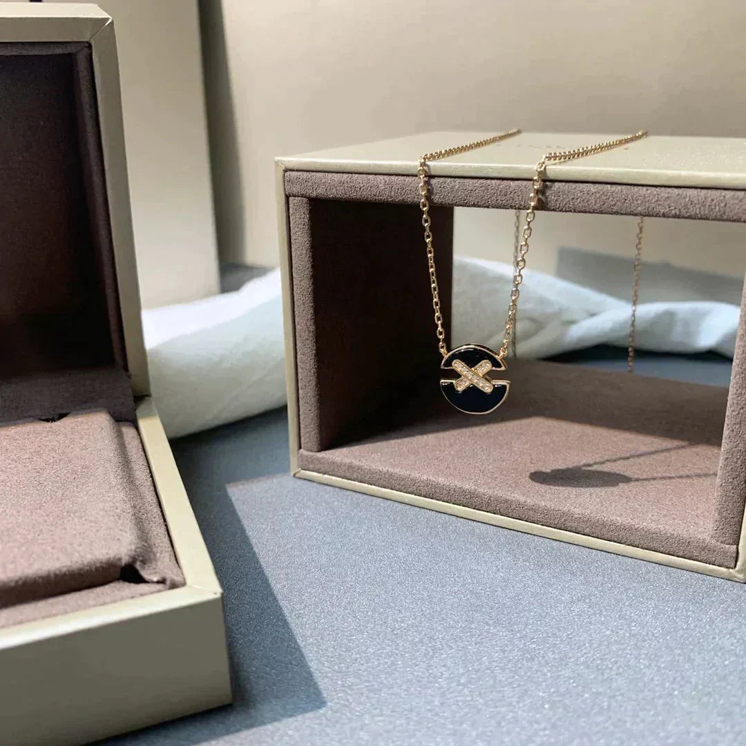 [Love Aura]JEUX DE ROSE GOLD DIAMOND NECKLACE