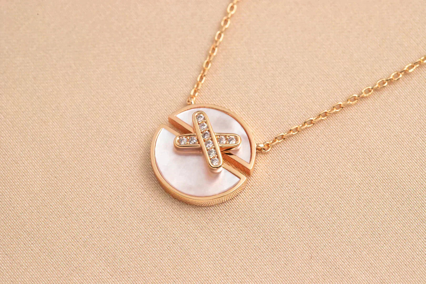 [Love Aura]JEUX DE ROSE GOLD DIAMOND NECKLACE