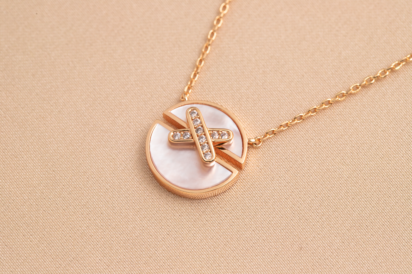 [Love Aura]JEUX DE PINK GOLD DIAMOND NECKLACE