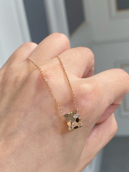 [Love Aura]BEE LOVE DIAMOND NECKLACE