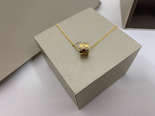 [Love Aura]BEE LOVE DIAMOND NECKLACE