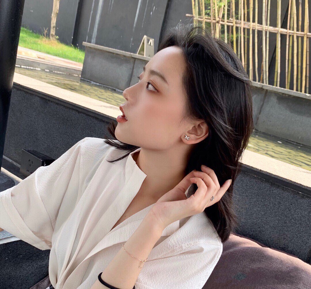 [Love Aura]JEUX DE WHITE MOP ROSE GOLD DIAMOND EARRINGS