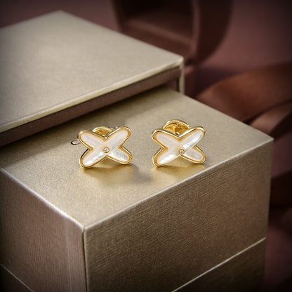 [Love Aura]JEUX DE WHITE MOP GOLD DIAMOND EARRINGS