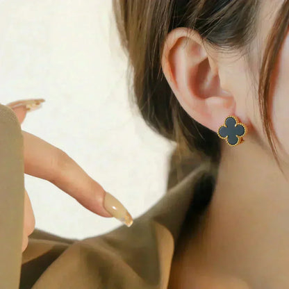 [Love Aura]CLOVER MEDIUM 1 MOTIFS  ONYX STUD EARRINGS