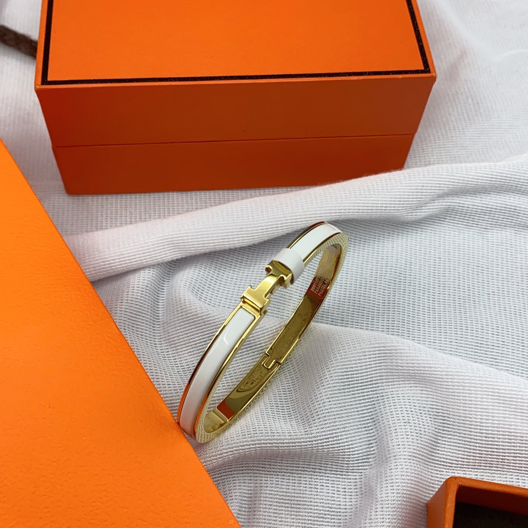 [Love Aura]CLASSIC HM CLIC WHITE 8MM ENAMEL BRACELET