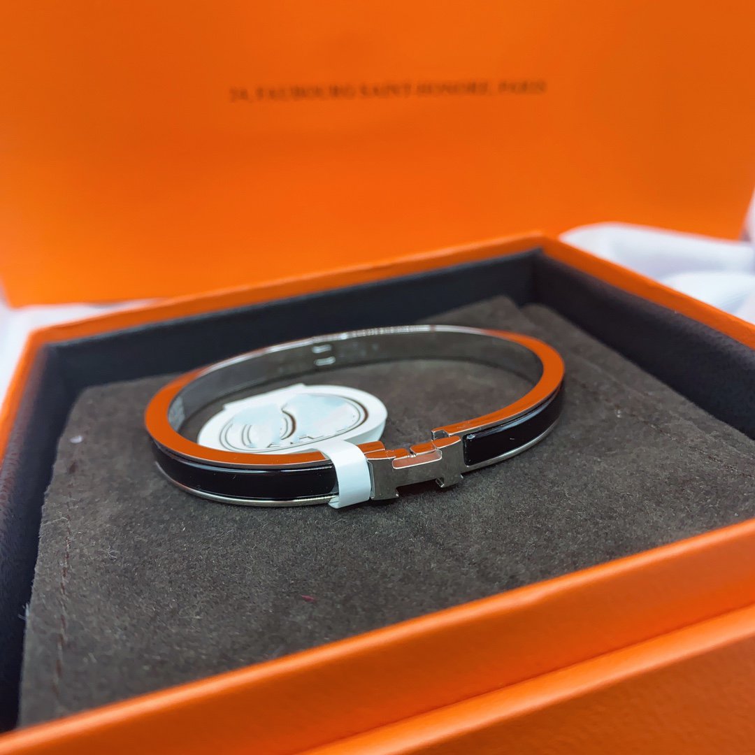 [Love Aura]CLASSIC HM CLIC BLACK 8MM ENAMEL BRACELET