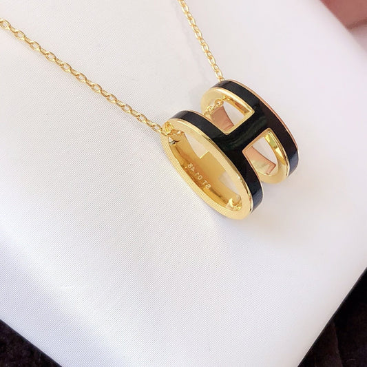 [Love Aura]HM CLIC BLACK ENAMEL GOLD NECKLACE
