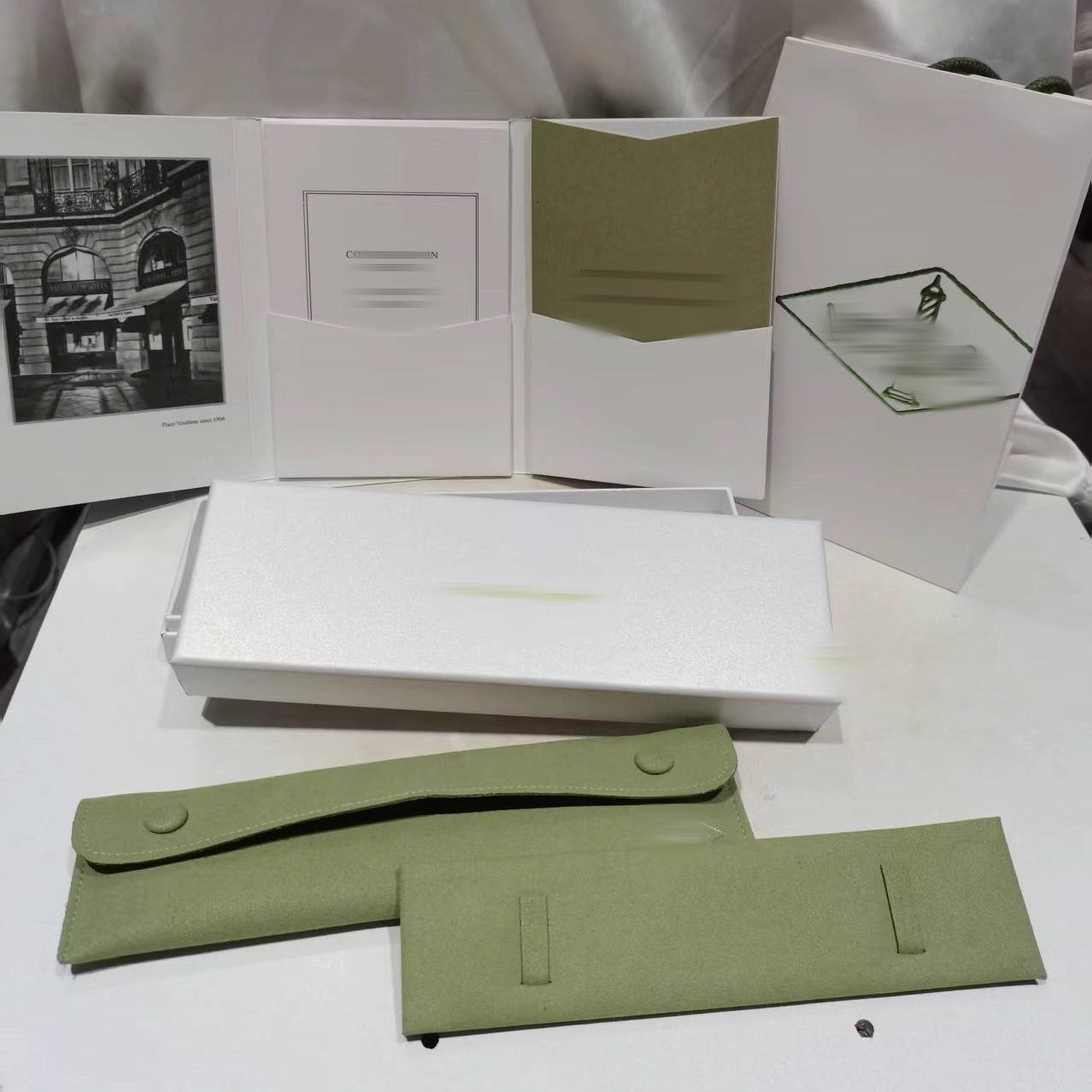 [Love Aura]VA CLOVER BRACELET NECKLACE RING BOX GIFT BAG