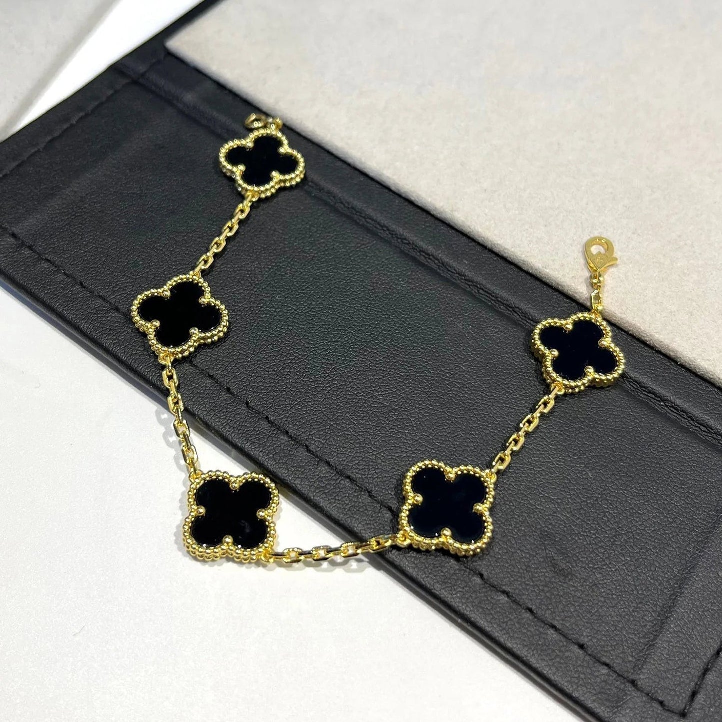 [Love Aura]CLOVER  5 MOTIFS BLACK ONYX BRACELET