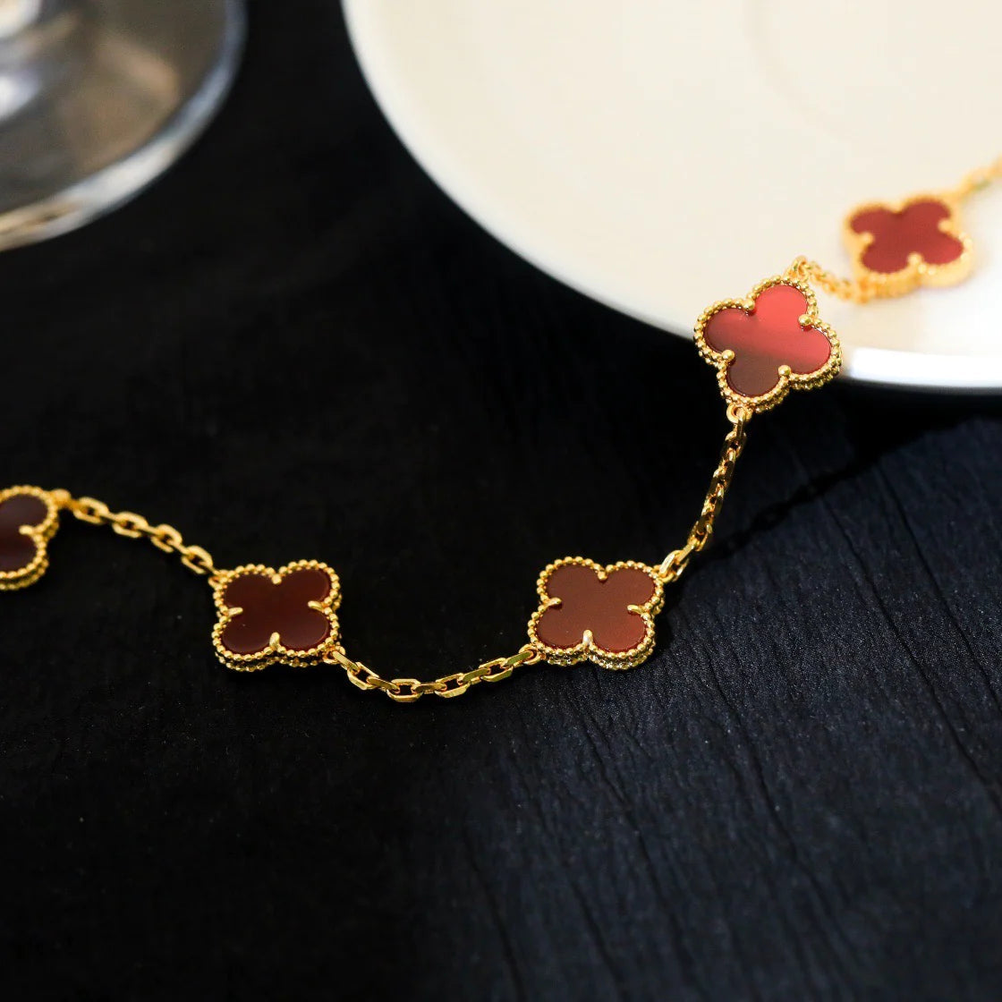 [Love Aura]CLOVER 5 MOTIFS RED AGATE  BRACELET