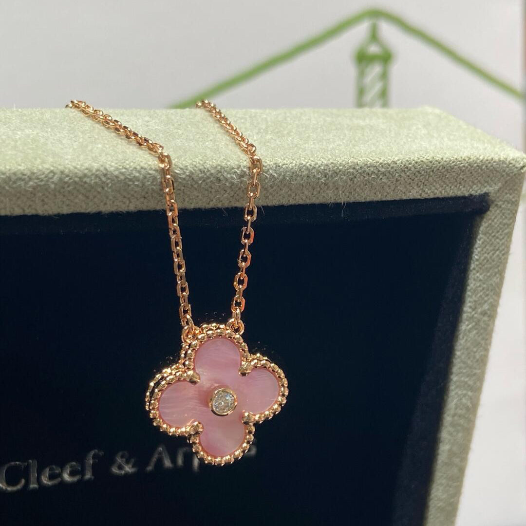 [Love Aura]CLOVER 15MM DIAMOND PINK MOP NECKLACE