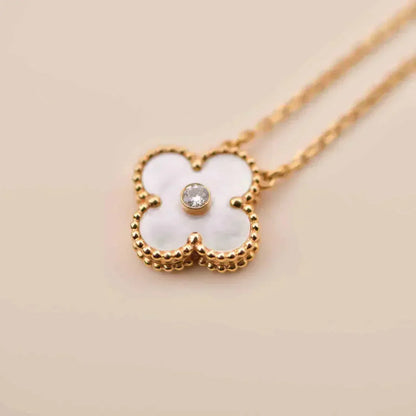 [Love Aura]CLOVER 15MM DIAMOND WHITE FRITILLARIA NECKLACE
