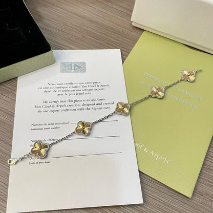 [Love Aura]CLOVER  5 MOTIFS  CHRISTMAS LIMITED EDITION BRACELET