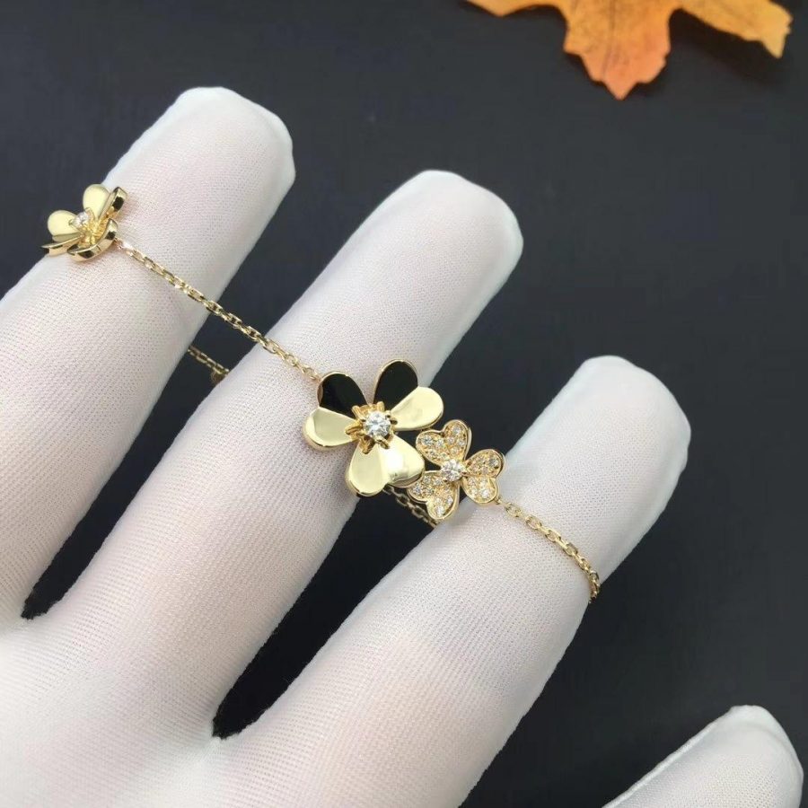 [Love Aura]FRIVOLE GOLD 5 FLOWERS BRACELET