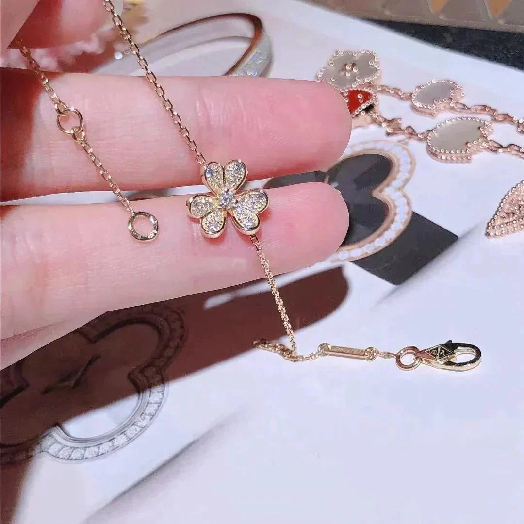 [Love Aura]FRIVOLE GOLD FLOWER DIAMOND BRACELET