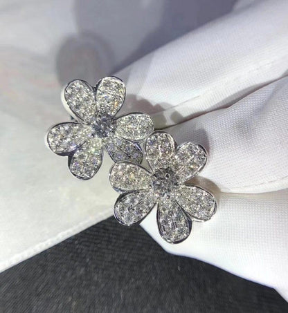 [Love Aura]FRIVOLE SILVER FLOWER DIAMOND EARRINGS
