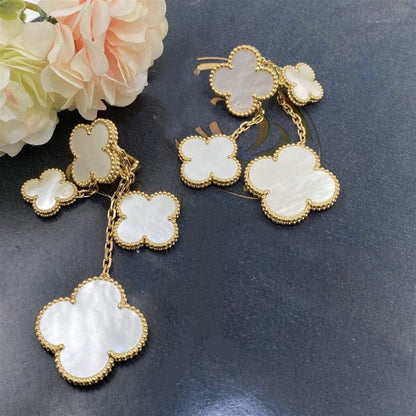 [Love Aura]CLOVER EARRINGS WHITE MOP 4 MOTIFS GOLD