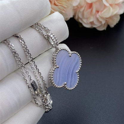 [Love Aura]CLOVER SILVER CHALCEDONY BIG CLOVER NECKLACE