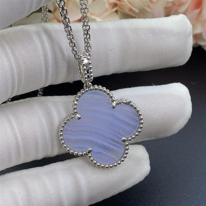 [Love Aura]CLOVER SILVER CHALCEDONY BIG CLOVER NECKLACE