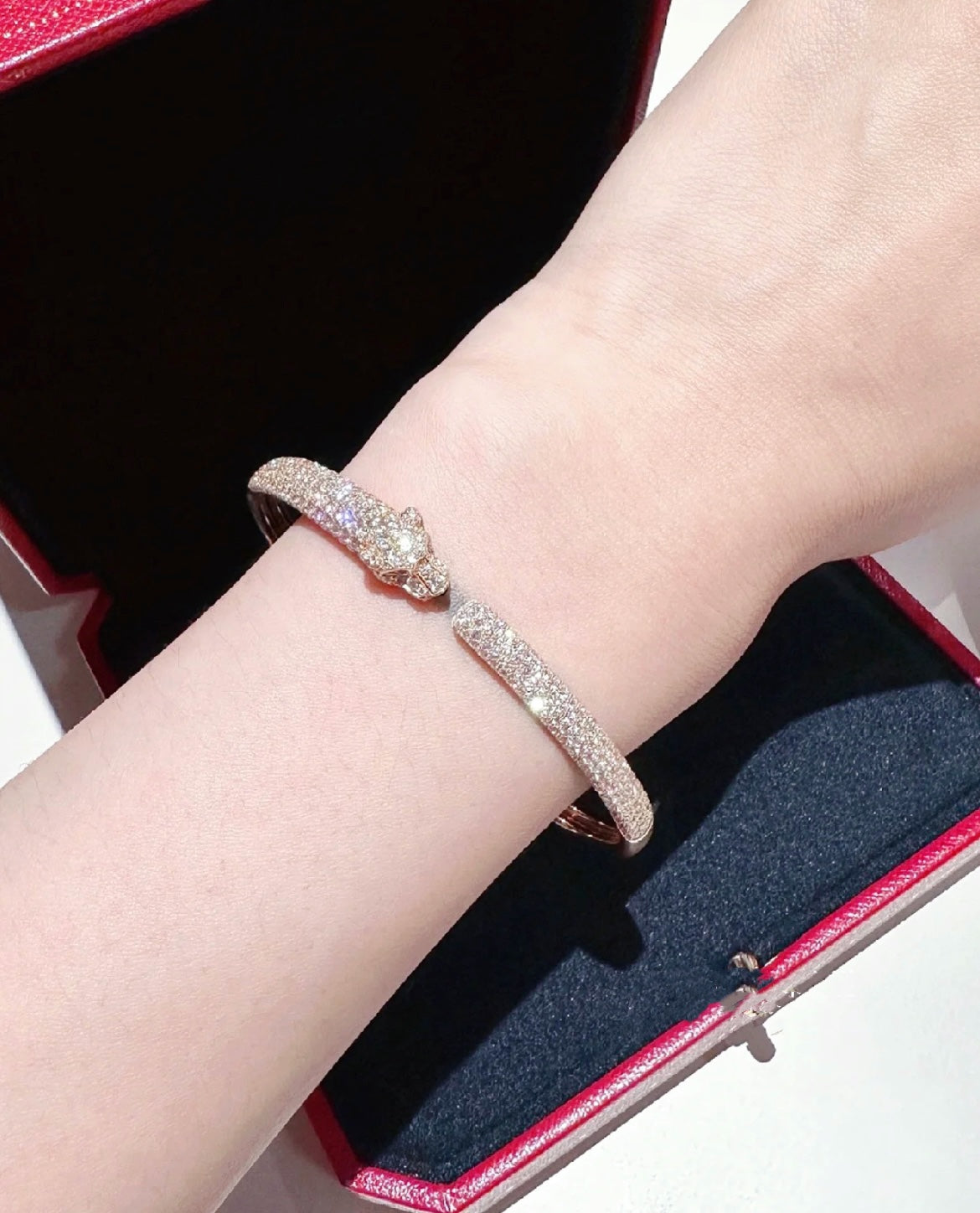 [Love Aura]PANTHERE FULL DIAMOND OPEN BRACELET