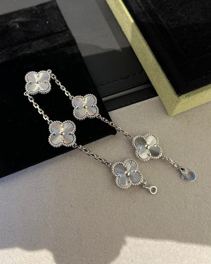 [Love Aura]CLOVER SILVER 5 MOTIFS BRACELET