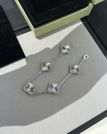 [Love Aura]CLOVER SILVER 5 MOTIFS BRACELET